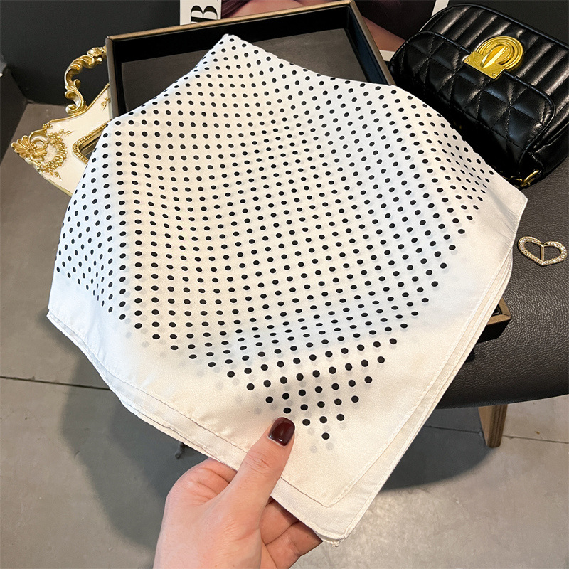 Foulards College de luxe pour  - Luxury Bags Duffle avis et prix