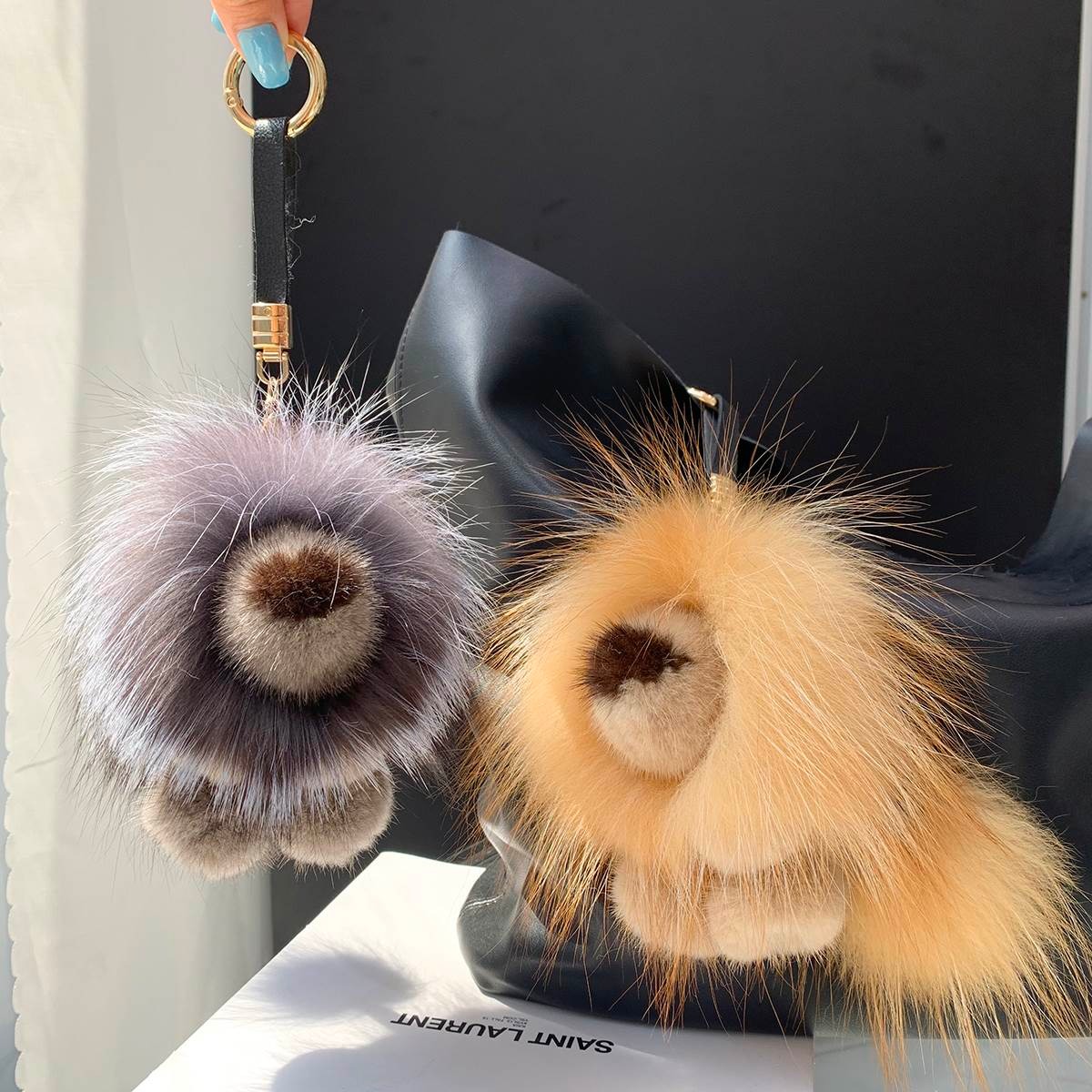Porte-clés pendentif lion en v - Luxury Bags For Kids avis et prix