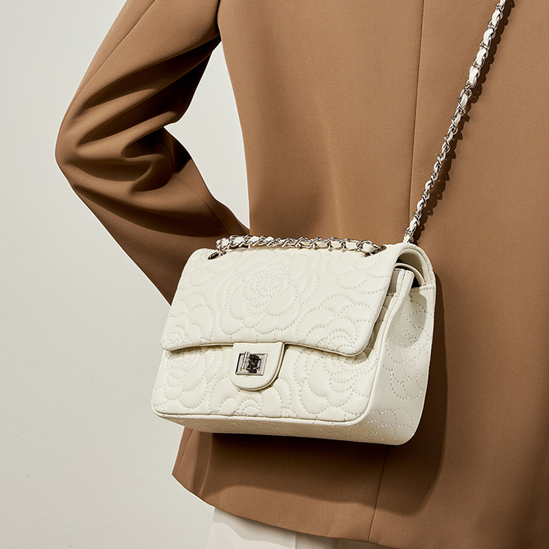 Sac à bandoulière en peau d'ag - Chain Crossbody Quilted avis et prix